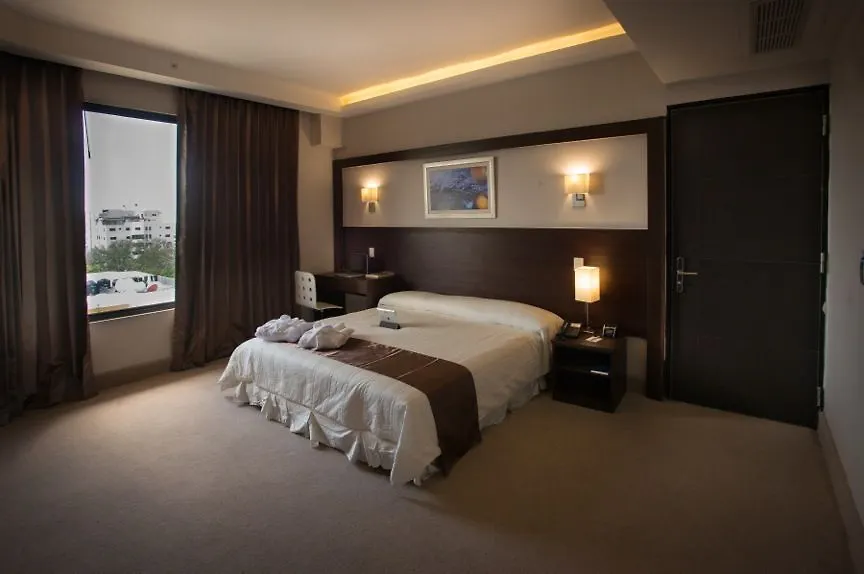 Weston Suites Hotel Santo Domingo 4*,  Repubblica Dominicana
