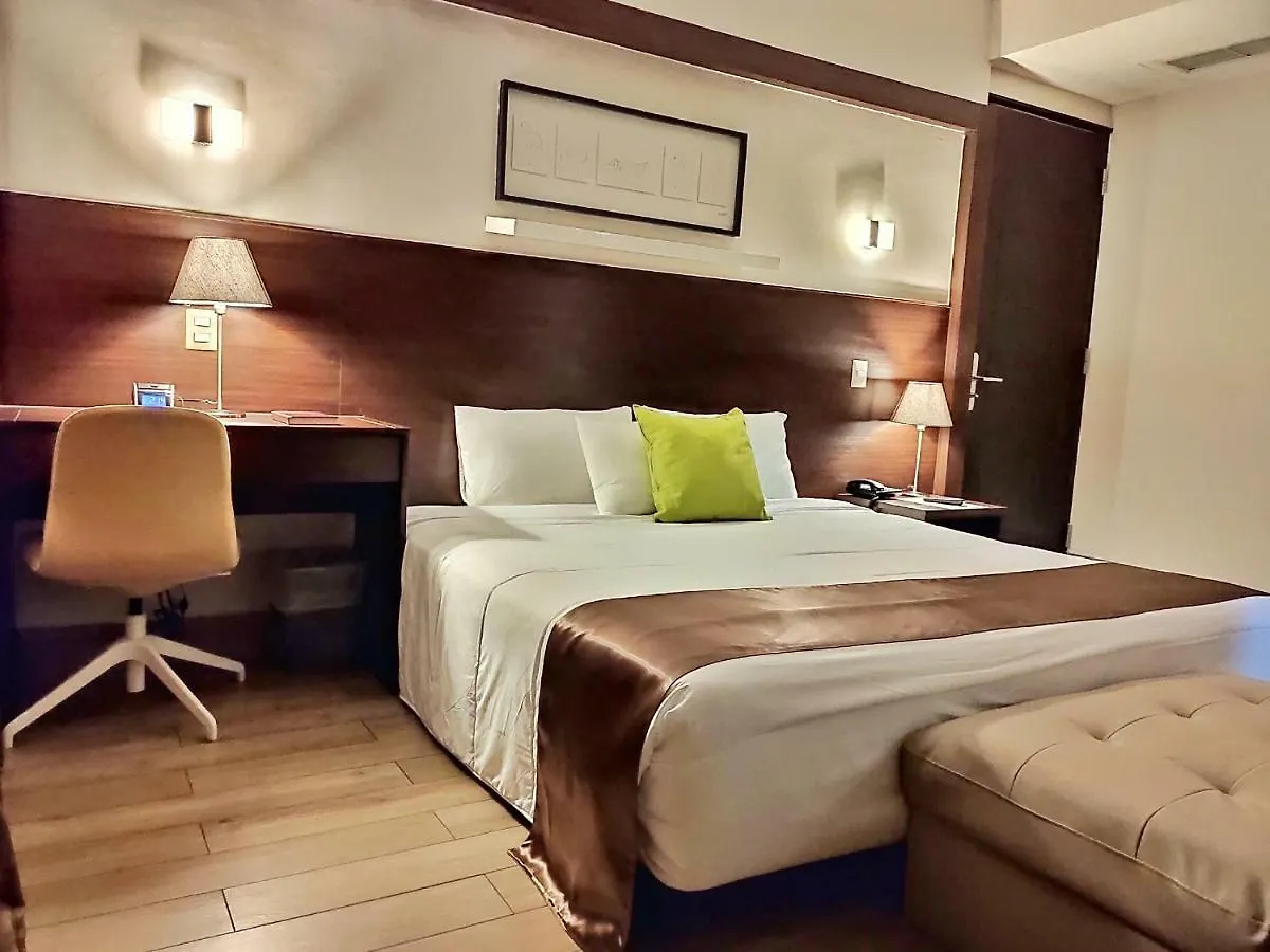Weston Suites Hotel Santo Domingo 4*,